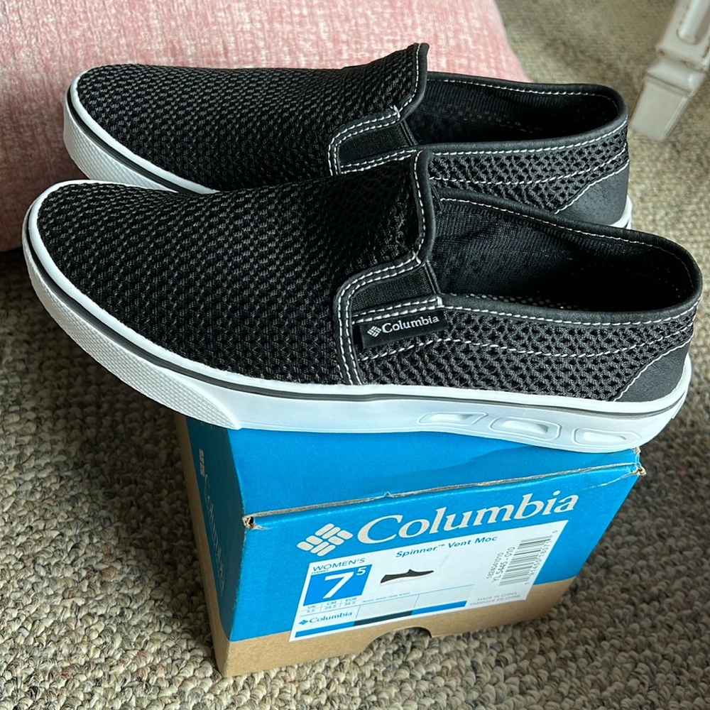 Columbia slip on spinner vent new in box
